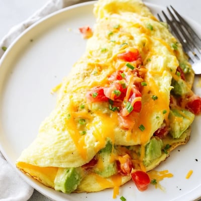 Creamy Avocado Cheesy Omelette